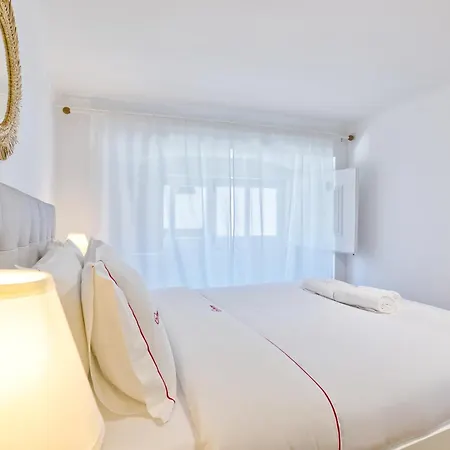 New! Family On The Walls Of * Lisboa