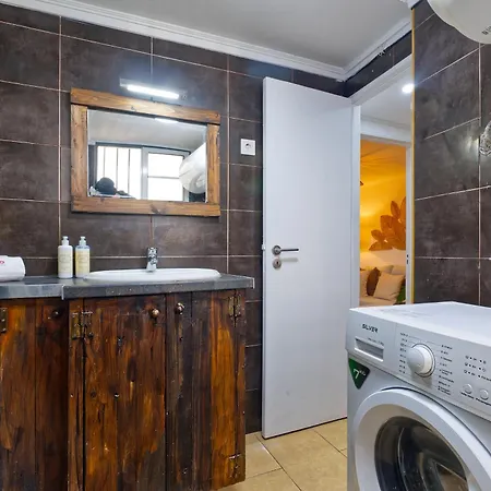 New! Family On The Walls Of 公寓