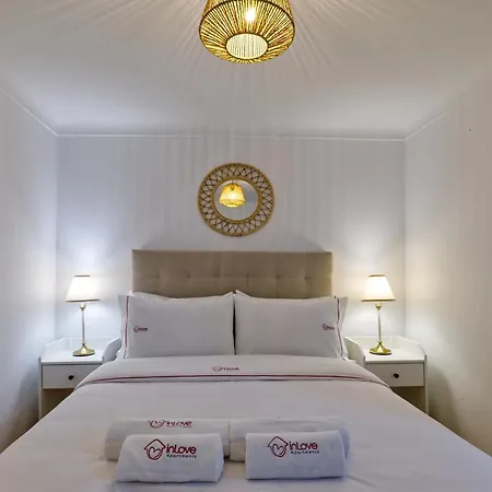 New! Family On The Walls Of