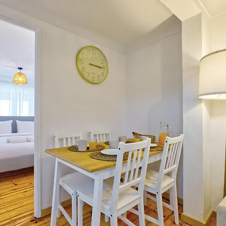 New! Family On The Walls Of Apartamento *